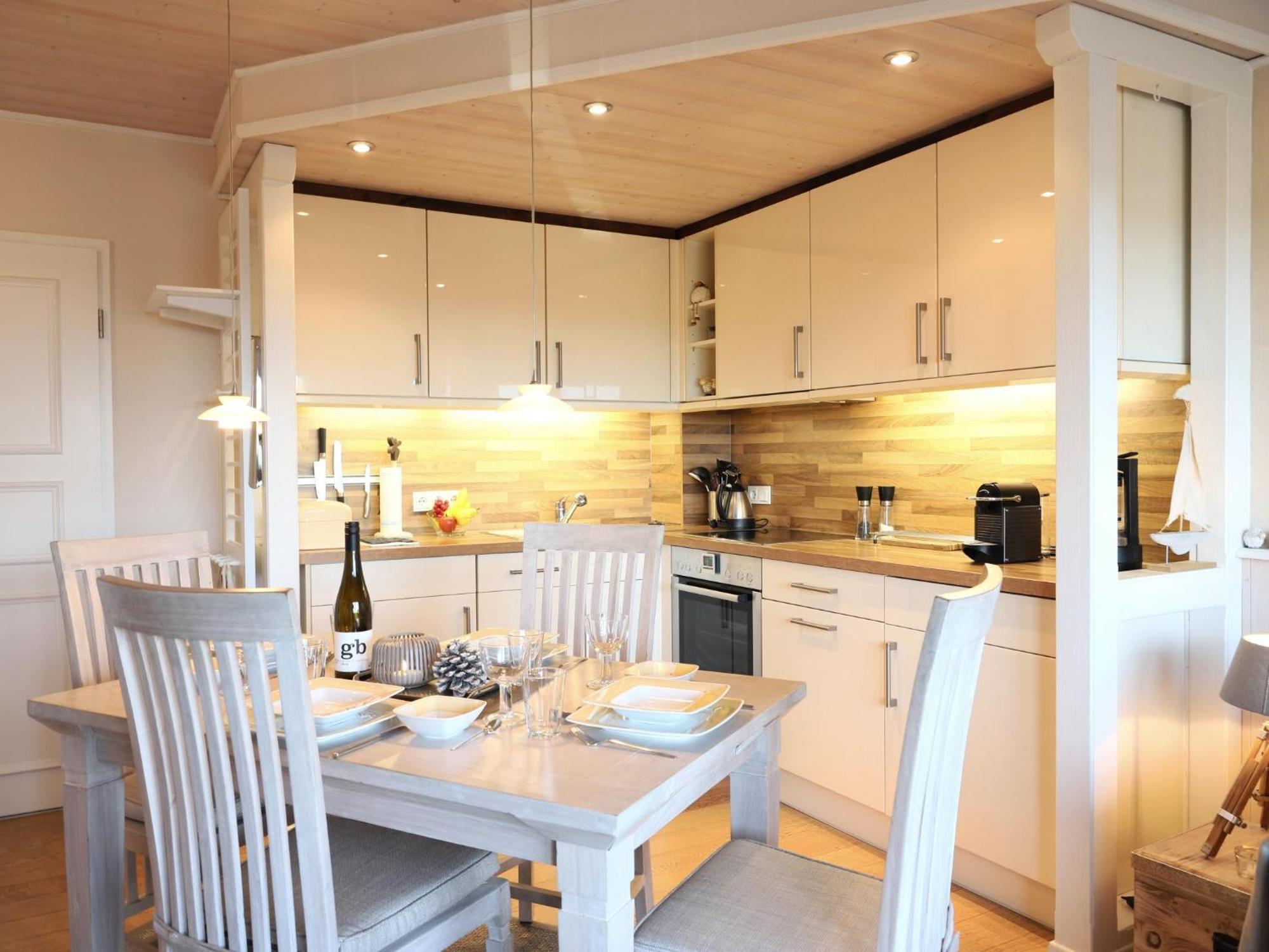 Schoenes Neues Hochwertig Renoviertes 2-Zimmer Appartement In Der 4. Etage. เวสเทอร์แลนด์ ภายนอก รูปภาพ